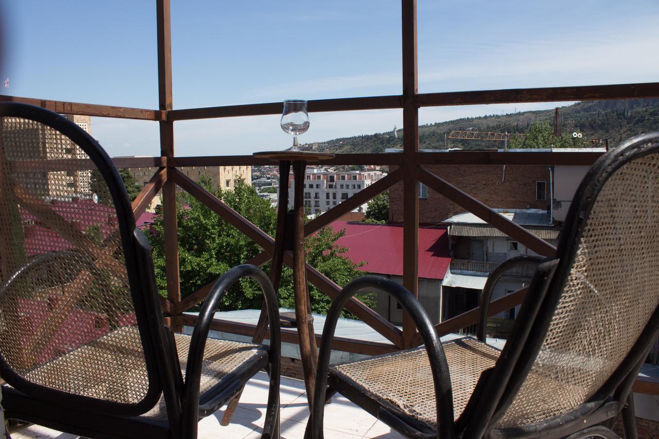 A Pousada Diwan Tbilisi Exterior foto