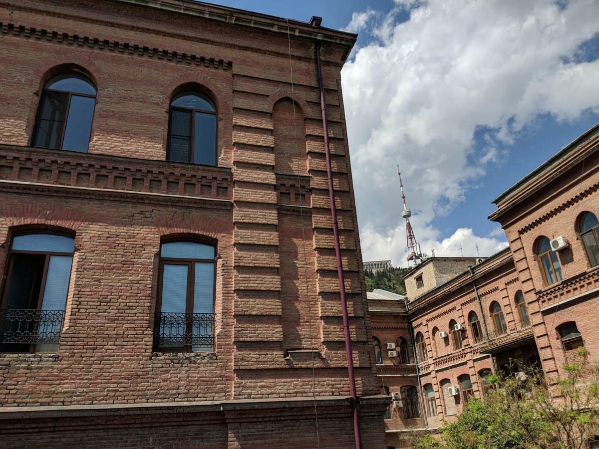 A Pousada Diwan Tbilisi Exterior foto