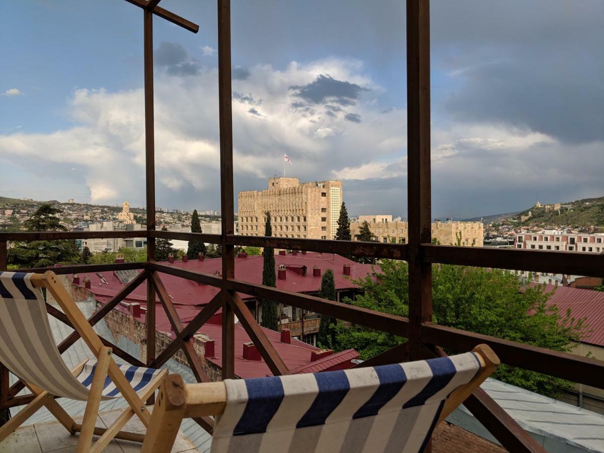 A Pousada Diwan Tbilisi Exterior foto