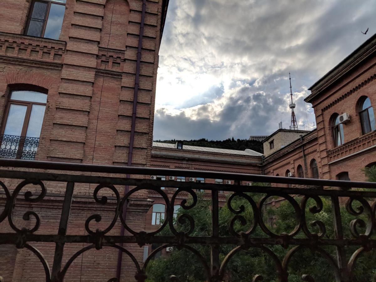 A Pousada Diwan Tbilisi Quarto foto